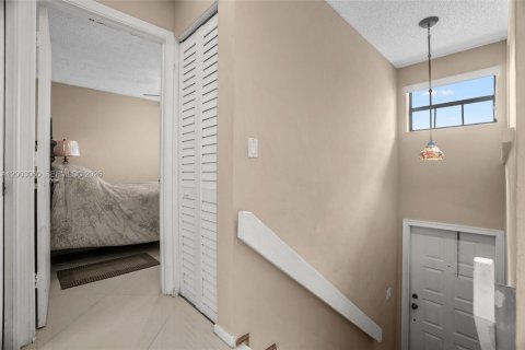 Купить кондоминиум в Дирфилд-Бич, Флорида 3 спальни, 102.19м2, № 2066677 - фото 22