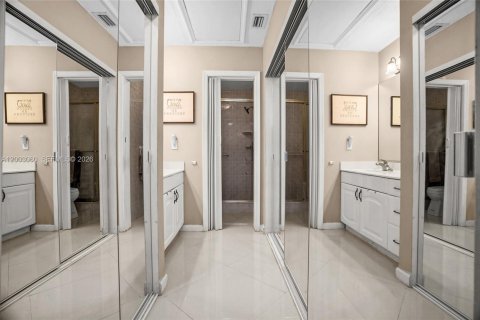 Купить кондоминиум в Дирфилд-Бич, Флорида 3 спальни, 102.19м2, № 2066677 - фото 12