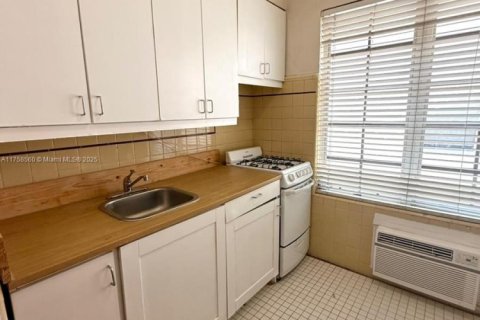 Condominio en venta en Miami Beach, Florida, 46.45 m2 № 1506636 - foto 8