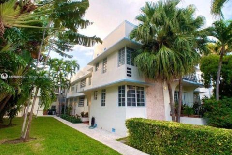 Condominio en venta en Miami Beach, Florida, 46.45 m2 № 1506636 - foto 1