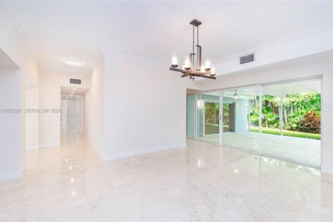 Villa ou maison à vendre à Key Biscayne, Floride: 4 chambres, 202.06 m2 № 2078156 - photo 8