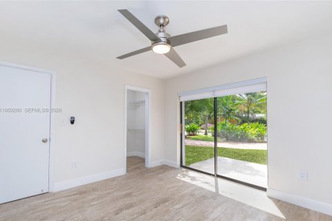 Villa ou maison à vendre à Key Biscayne, Floride: 4 chambres, 202.06 m2 № 2078156 - photo 16