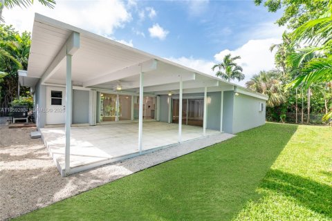 Villa ou maison à vendre à Key Biscayne, Floride: 4 chambres, 202.06 m2 № 2078156 - photo 4