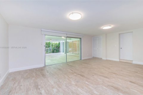 Villa ou maison à vendre à Key Biscayne, Floride: 4 chambres, 202.06 m2 № 2078156 - photo 23
