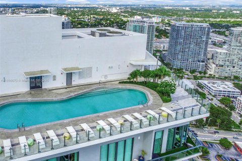 Condo in Miami, Florida, 1 bedroom  № 2081514 - photo 23