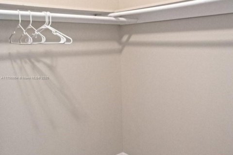 Apartment in Miami, Florida 1 bedroom, 87.98 sq.m. № 1863864 - photo 27