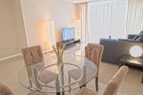 Apartment in Miami, Florida 1 bedroom, 87.98 sq.m. № 1863864 - photo 3