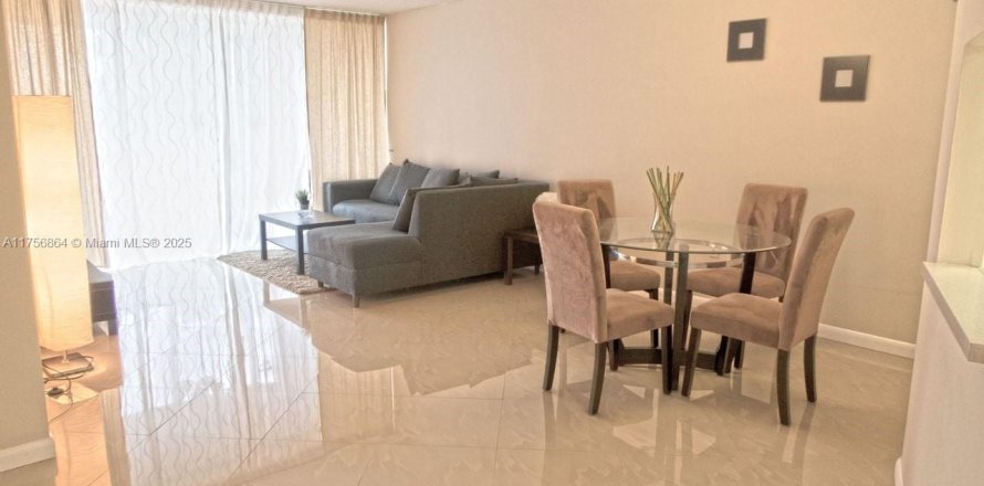 Appartement à Miami, Floride 1 chambre, 87.98 m2 № 1863864
