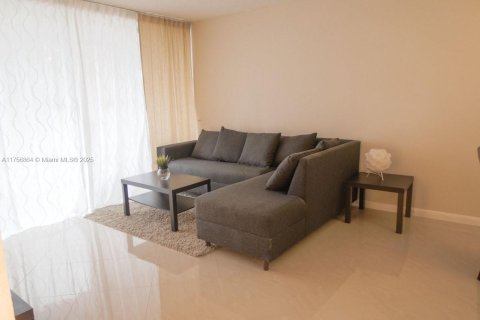 Apartment in Miami, Florida 1 bedroom, 87.98 sq.m. № 1863864 - photo 6
