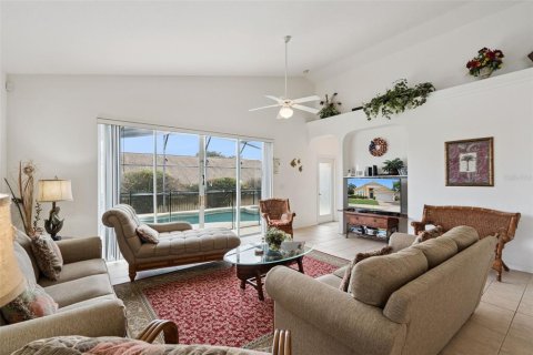 Casa en venta en Davenport, Florida, 4 dormitorios, 178.84 m2 № 2354841 - foto 6