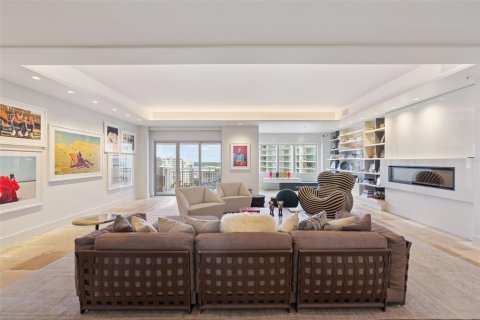Купить кондоминиум в Сарасота, Флорида 11 комнат, 459.22м2, № 1903675 - фото 9
