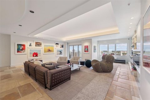 Купить кондоминиум в Сарасота, Флорида 11 комнат, 459.22м2, № 1903675 - фото 2