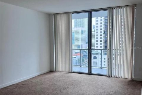 Condominio en alquiler en Miami, Florida, 1 dormitorio, 64.47 m2 № 2101448 - foto 4