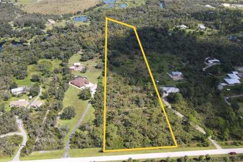 Land in Punta Gorda, Florida № 1910885 - photo 2