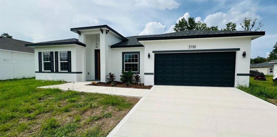 House in Ocala, Florida 4 bedrooms, 164.81 sq.m. № 1846439