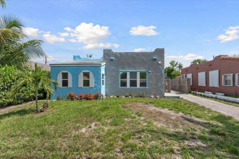 Villa ou maison à vendre à Boynton Beach, Floride: 3 chambres, 123.56 m2 № 2247188 - photo 2