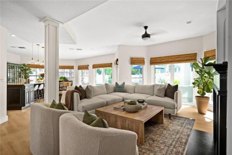 Купить виллу или дом в Тампа, Флорида 8 комнат, 254.37м2, № 1870549 - фото 7
