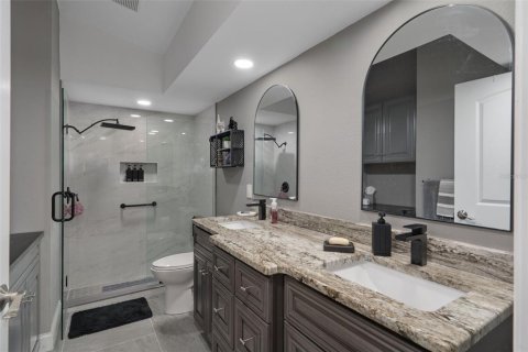 Condo in New Port Richey, Florida, 2 bedrooms  № 1919465 - photo 20
