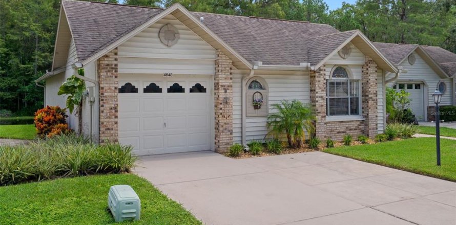 Condo in New Port Richey, Florida, 2 bedrooms  № 1919465