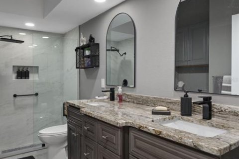 Condo in New Port Richey, Florida, 2 bedrooms  № 1919465 - photo 21