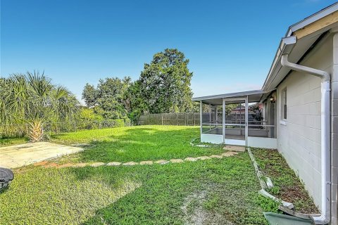 Villa ou maison à vendre à Tampa, Floride: 3 chambres, 111.39 m2 № 2329429 - photo 27