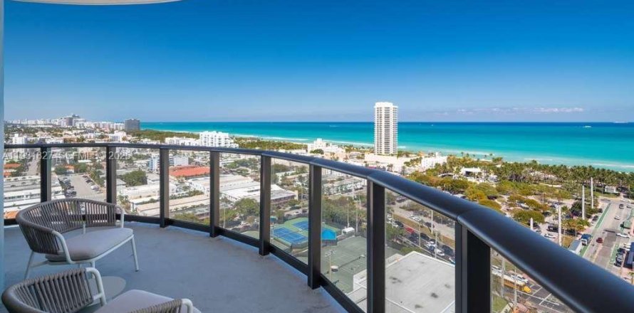 Condo à Miami, Floride, 3 chambres  № 2051527