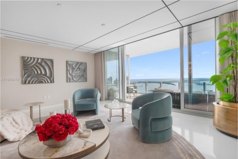 Condo in Miami, Florida, 3 bedrooms  № 2035151 - photo 6