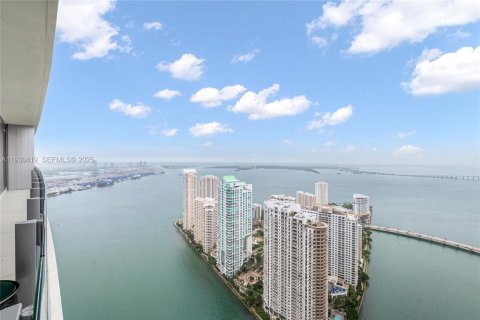 Condo in Miami, Florida, 3 bedrooms  № 2035151 - photo 3