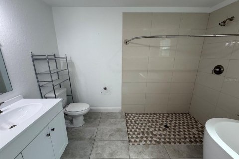 Villa ou maison à vendre à Weeki Wachee, Floride: 3 chambres, 171.22 m2 № 2306446 - photo 10