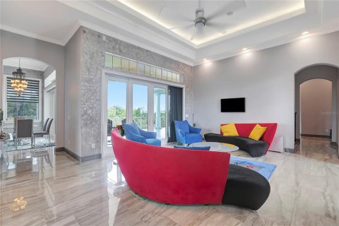 Casa en venta en Brooksville, Florida, 4 dormitorios, 674.84 m2 № 2350215 - foto 11