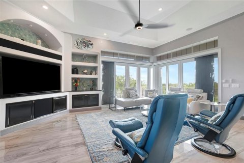 Casa en venta en Brooksville, Florida, 4 dormitorios, 674.84 m2 № 2350215 - foto 27