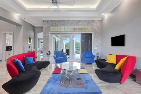 Casa en venta en Brooksville, Florida, 4 dormitorios, 674.84 m2 № 2350215 - foto 10