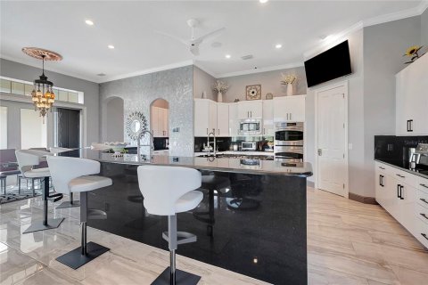 Casa en venta en Brooksville, Florida, 4 dormitorios, 674.84 m2 № 2350215 - foto 26