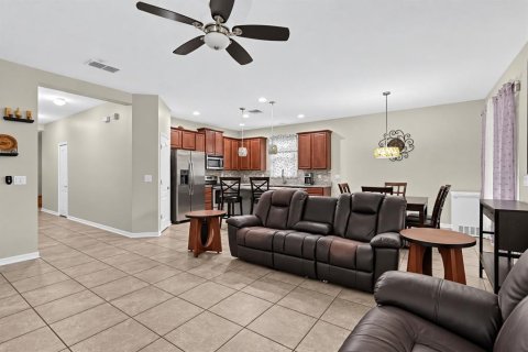Casa en venta en Davenport, Florida, 4 dormitorios, 174.38 m2 № 2386738 - foto 4