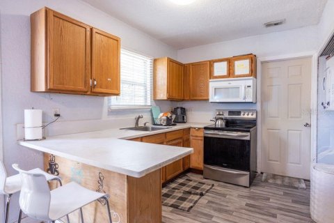House in Bunnell, Florida 3 bedrooms, 68.38 sq.m. № 2229562 - photo 3