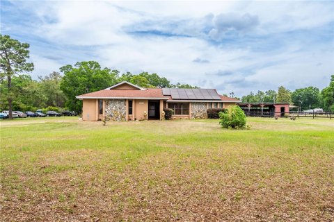 House in Ocala, Florida 3 bedrooms, 215.16 sq.m. № 1649148 - photo 13
