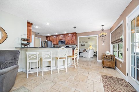 House in Jennings, Florida 3 bedrooms, 193.14 sq.m. № 1721567 - photo 10