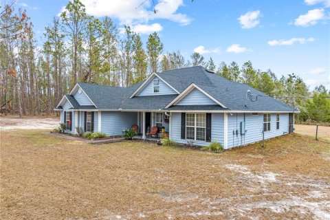 House in Jennings, Florida 3 bedrooms, 193.14 sq.m. № 1721567 - photo 2