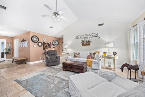 House in Jennings, Florida 3 bedrooms, 193.14 sq.m. № 1721567 - photo 17