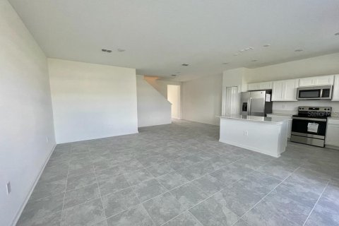 Townhouse in Davenport, Florida 3 bedrooms, 173.17 sq.m. № 1869387 - photo 3