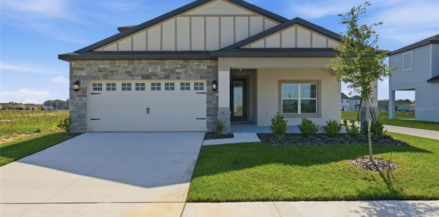 House in Lake Alfred, Florida 5 bedrooms, 228.63 sq.m. № 2151650