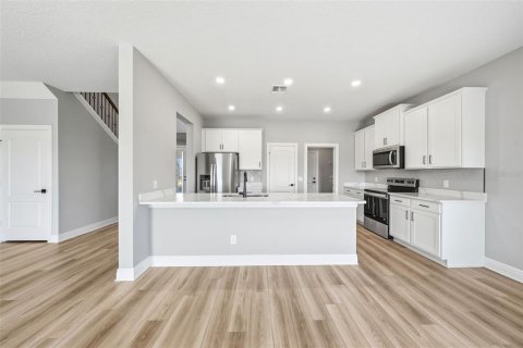 House in Lake Alfred, Florida 5 bedrooms, 228.63 sq.m. № 2151650 - photo 20