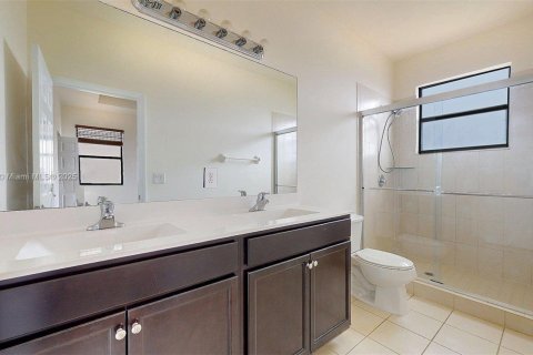 House in Homestead, Florida 4 bedrooms, 164.25 sq.m. № 1957296 - photo 19