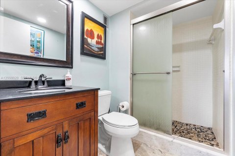 Copropriété à louer à Lauderdale-by-the-Sea, Floride: 2 chambres, 96.99 m2 № 2072061 - photo 22