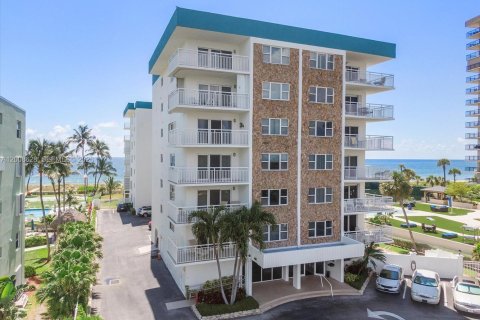 Copropriété à louer à Lauderdale-by-the-Sea, Floride: 2 chambres, 96.99 m2 № 2072061 - photo 4