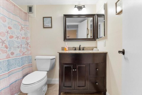 Copropriété à louer à Lauderdale-by-the-Sea, Floride: 2 chambres, 96.99 m2 № 2072061 - photo 26