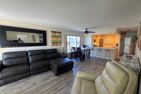 Copropriété à louer à Lauderdale-by-the-Sea, Floride: 2 chambres, 96.99 m2 № 2072061 - photo 11