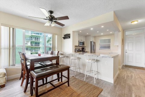 Copropriété à louer à Lauderdale-by-the-Sea, Floride: 2 chambres, 96.99 m2 № 2072061 - photo 18