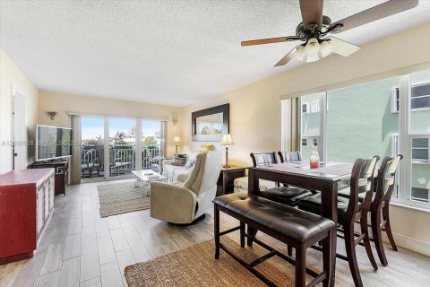 Copropriété à louer à Lauderdale-by-the-Sea, Floride: 2 chambres, 96.99 m2 № 2072061 - photo 19
