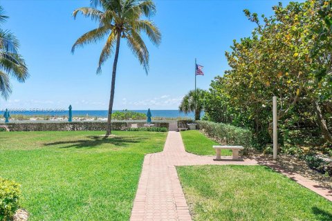 Copropriété à louer à Lauderdale-by-the-Sea, Floride: 2 chambres, 96.99 m2 № 2072061 - photo 6